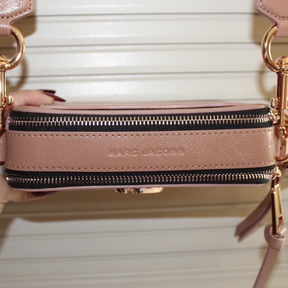 Marc Jacob’s (Rare) Nano Snapshot Charm Bag - Picture 5 of 8